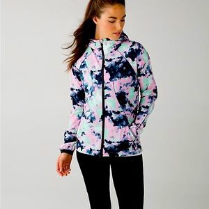 Lululemon Go The Distance Jacket. Size 8. EUC.